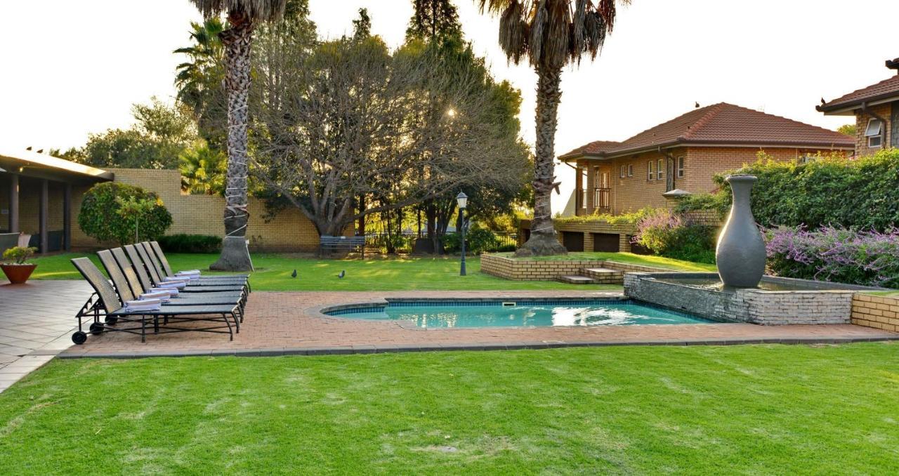 Anew Hotel Witbank Emalahleni Kültér fotó