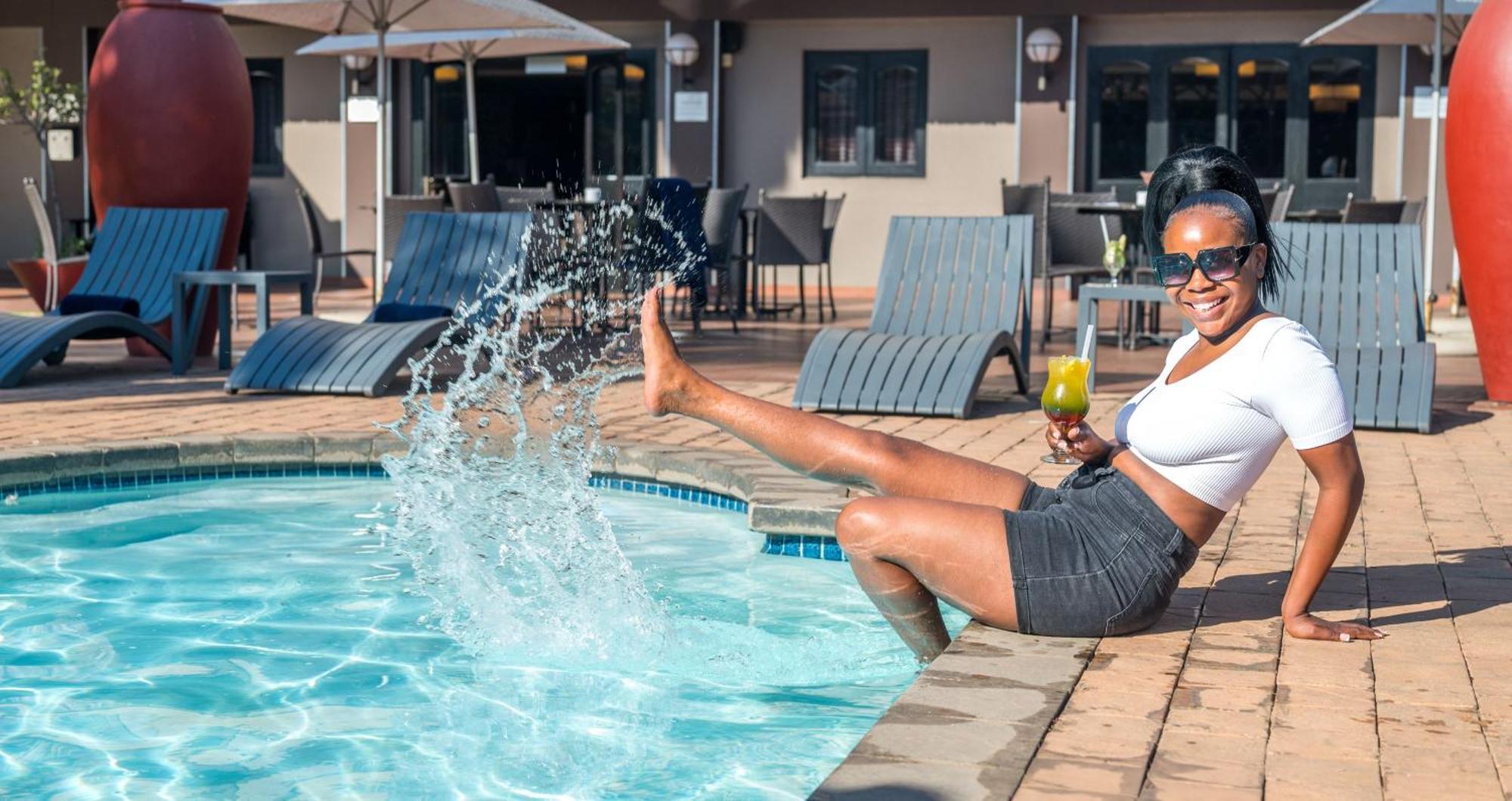 Anew Hotel Witbank Emalahleni Kültér fotó