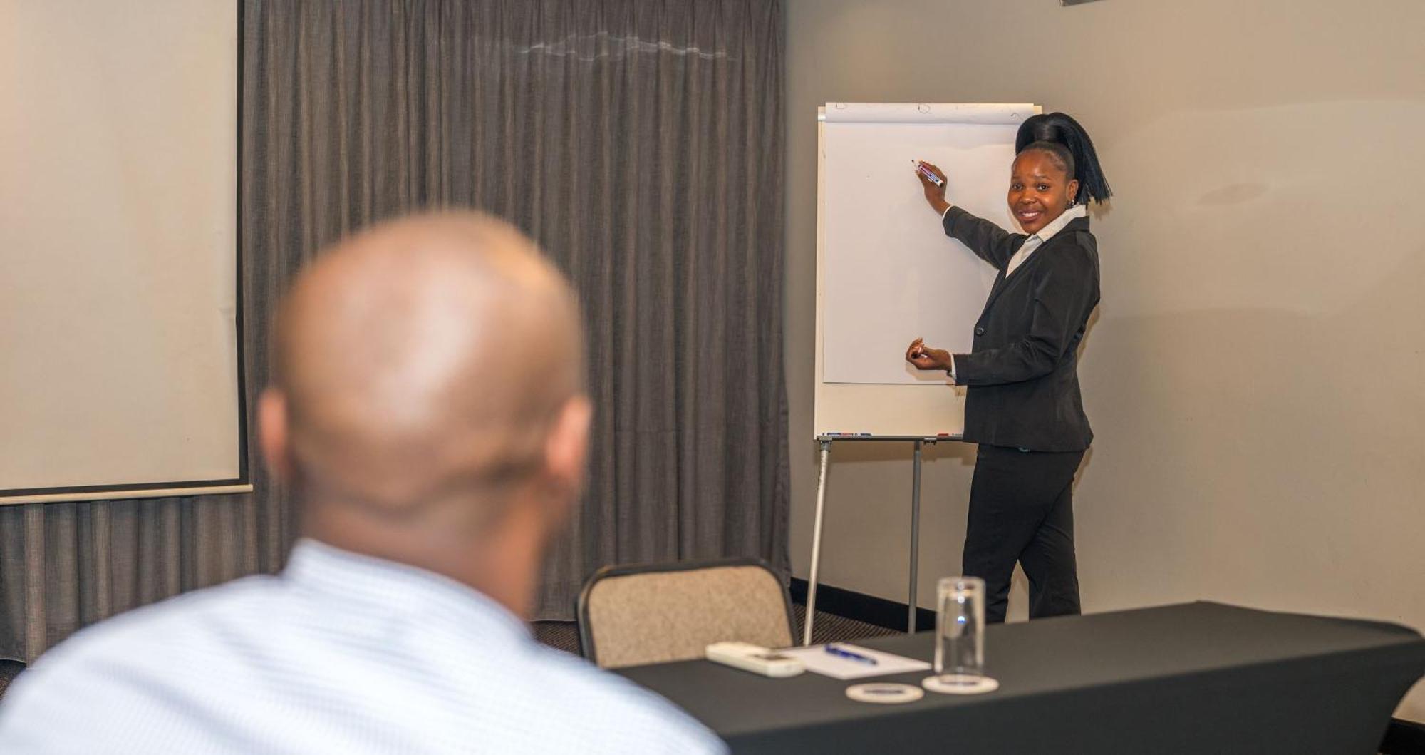Anew Hotel Witbank Emalahleni Kültér fotó